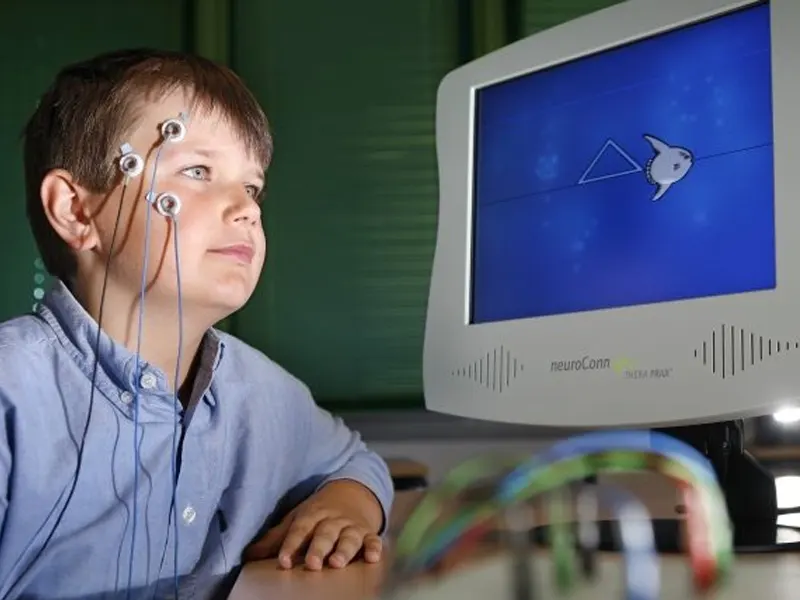 درمان کودکان بیش فعال با نوروفیدبک